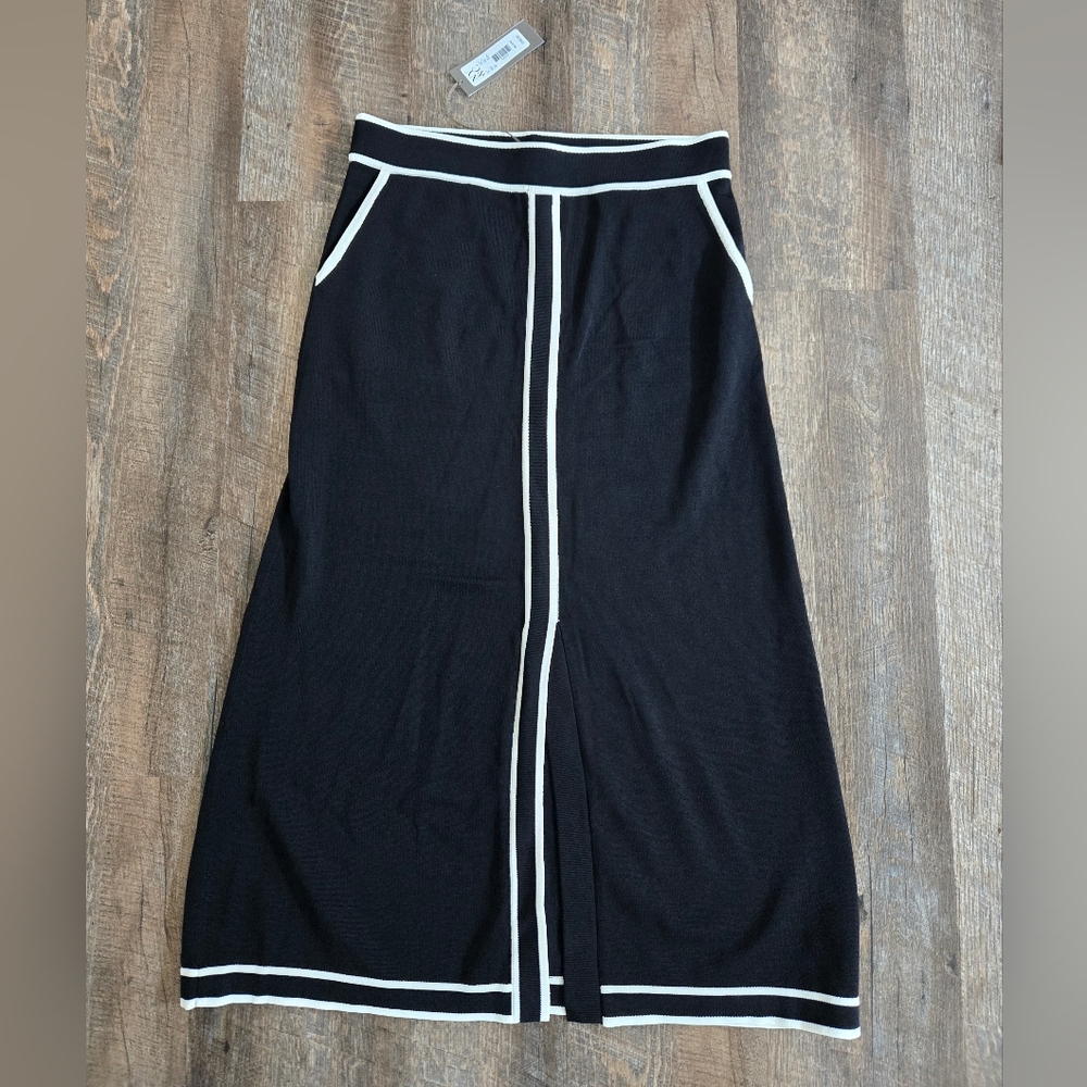 Eva Mendes Sweater Skirt, Medium - Picture 2 of 11